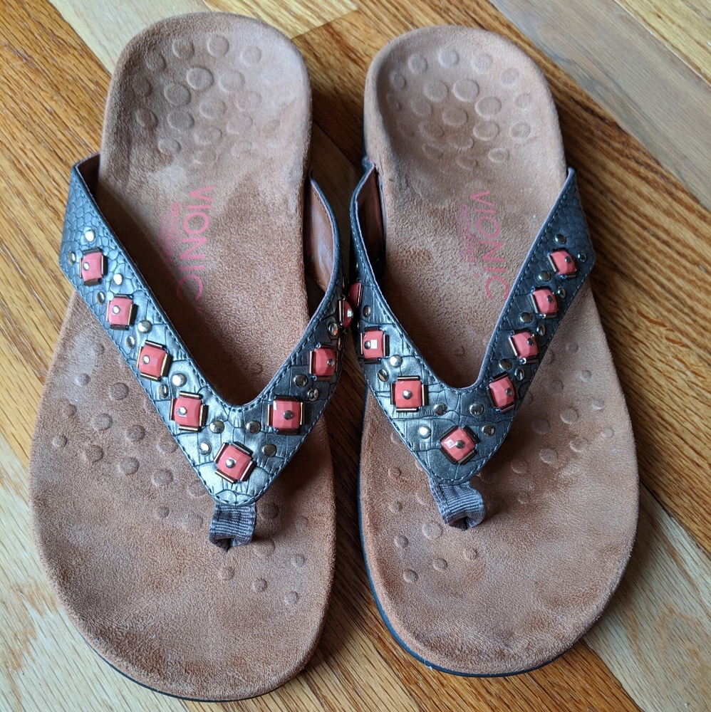 Vionic Thong Sandals